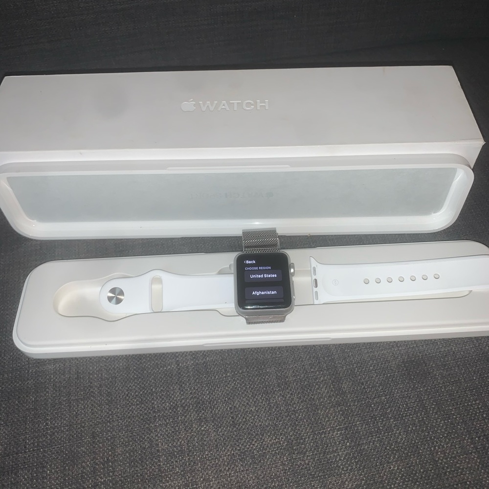 Apple Watch - Picture 4 of 7